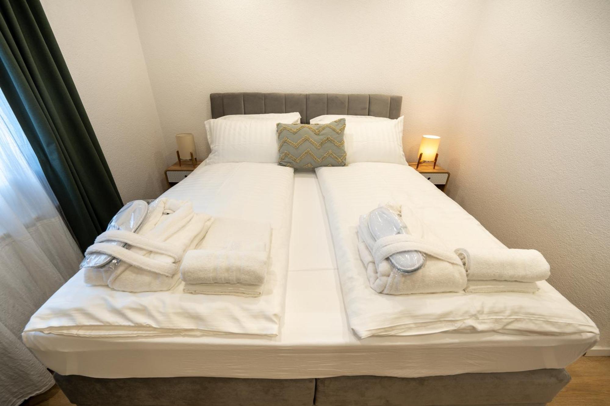 Hotel Maslina Seget  外观 照片